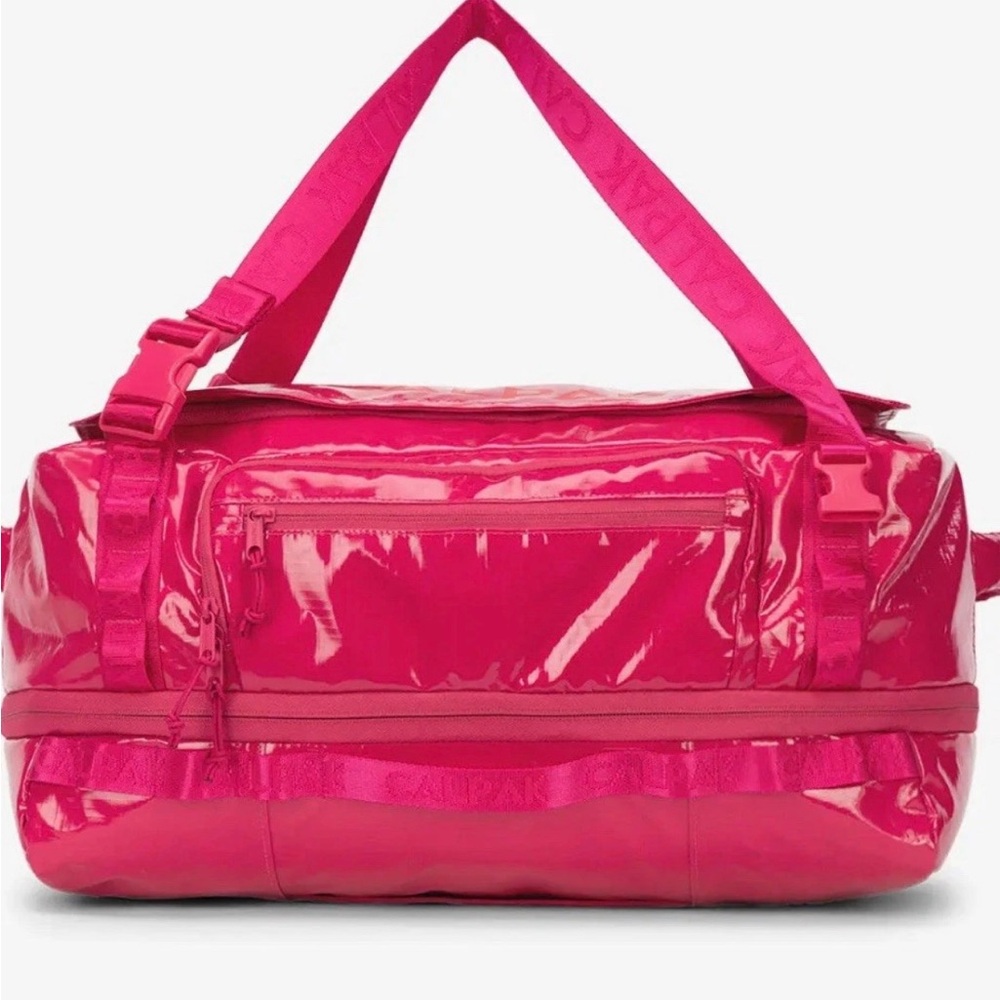 NEW Calpak Terra Large  50L Duffel Backpack Dragonfruit